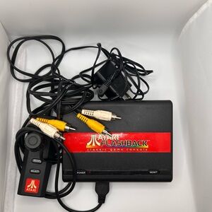 2004 Atari Flashback Mini 7800 Classic Game Console w Joystick Power & AV Cables
